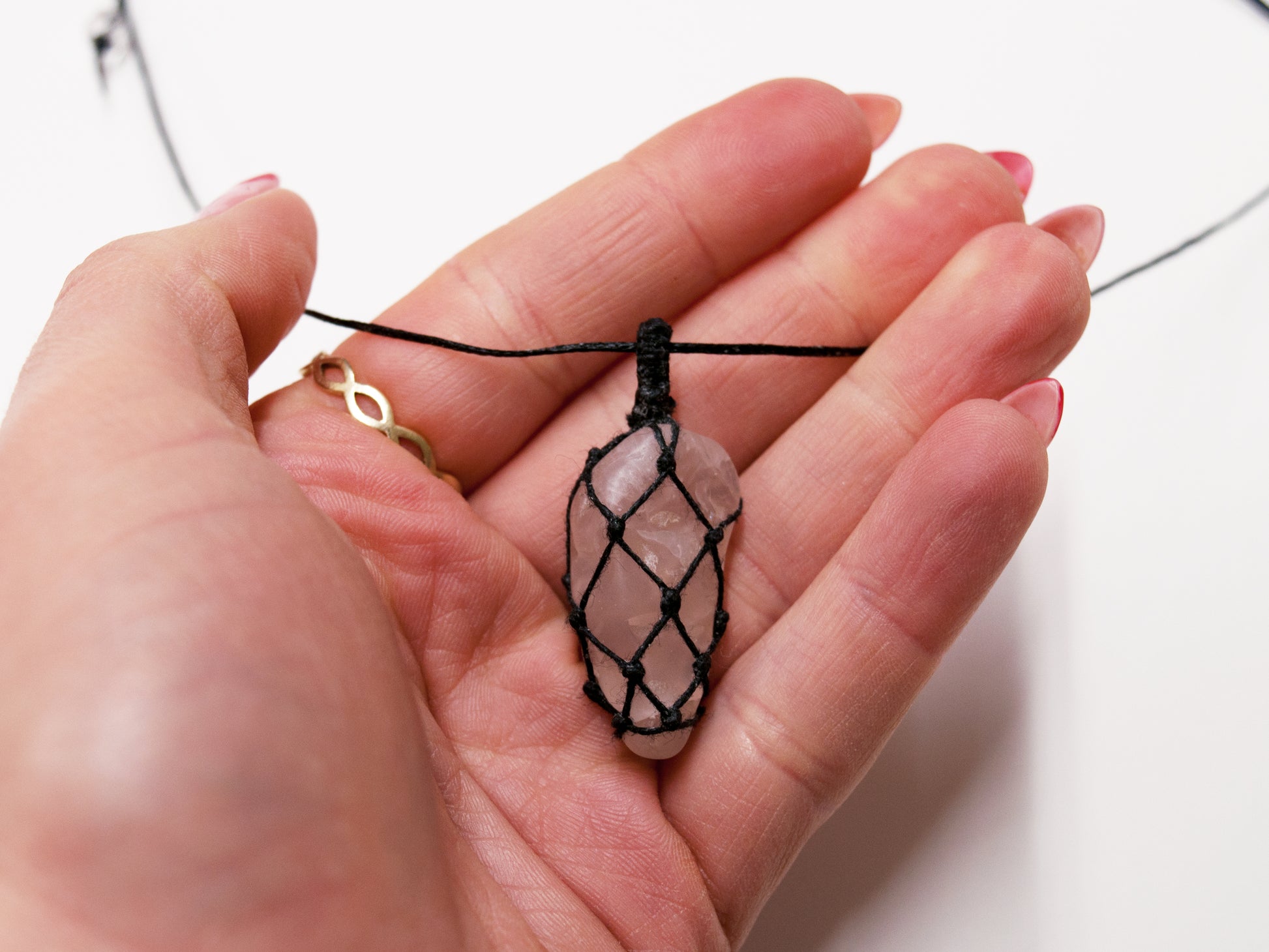 Natural Agate Net Pendant With Healing Crystal Necklace And Stone Holder  For Jewelry Making Hand Woven Cord Rope With Creative Personality From  Cardhxj, $10.15